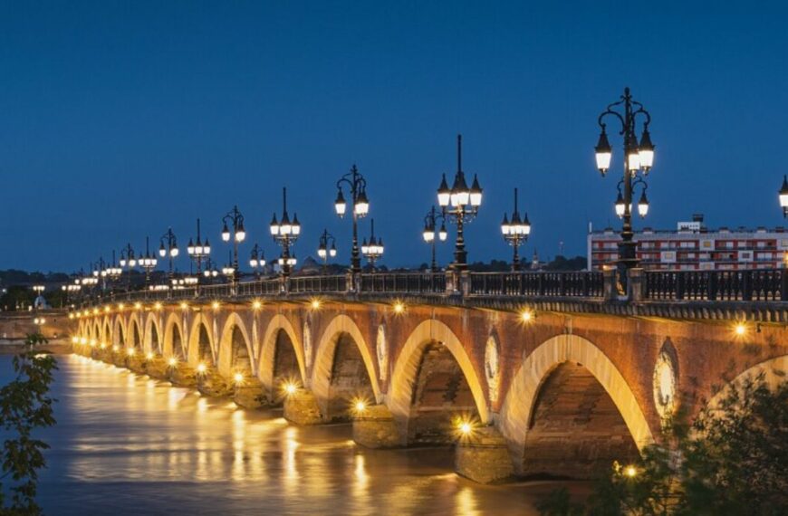 pont de pierre bordeaux