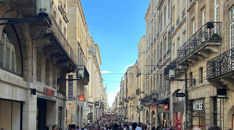 rue la plus longue de bordeaux