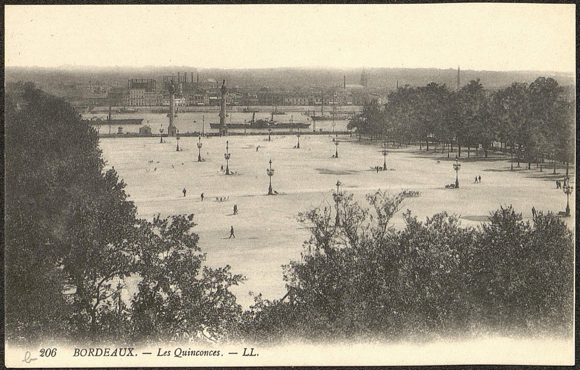 Place des Quinconces - XXème siècle