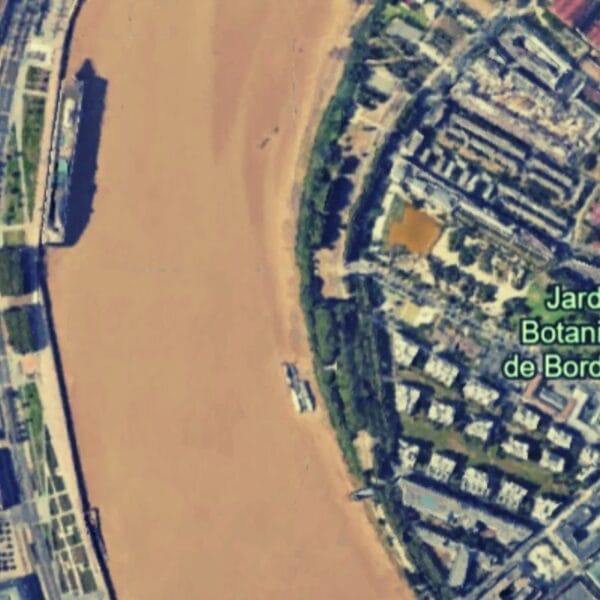 Place des quinconces - vue espace