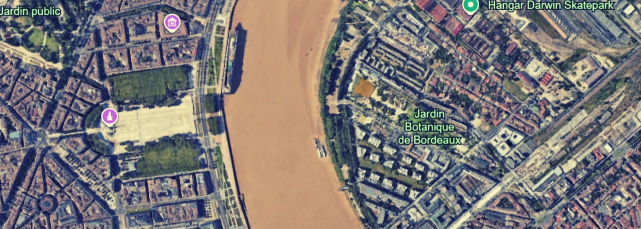 Place des quinconces - vue espace