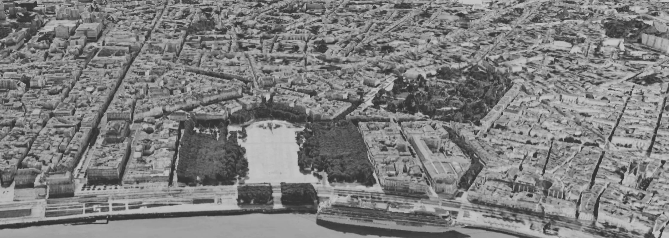 Place des quinconces plus grande place d'Europe