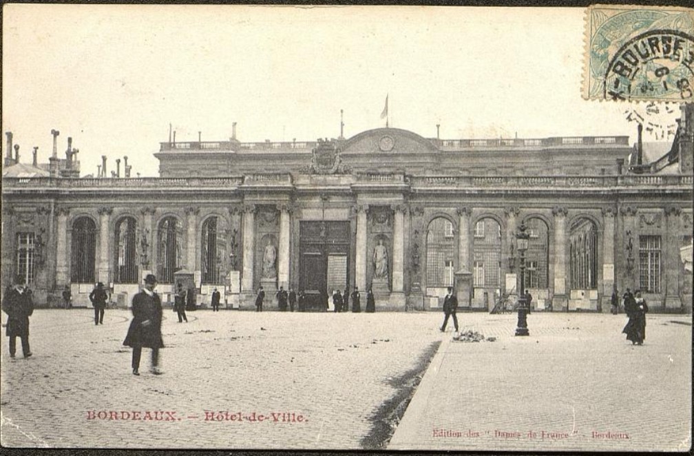 1900 - Hotel de ville - Palais Rohan - Source https://selene.bordeaux.fr/