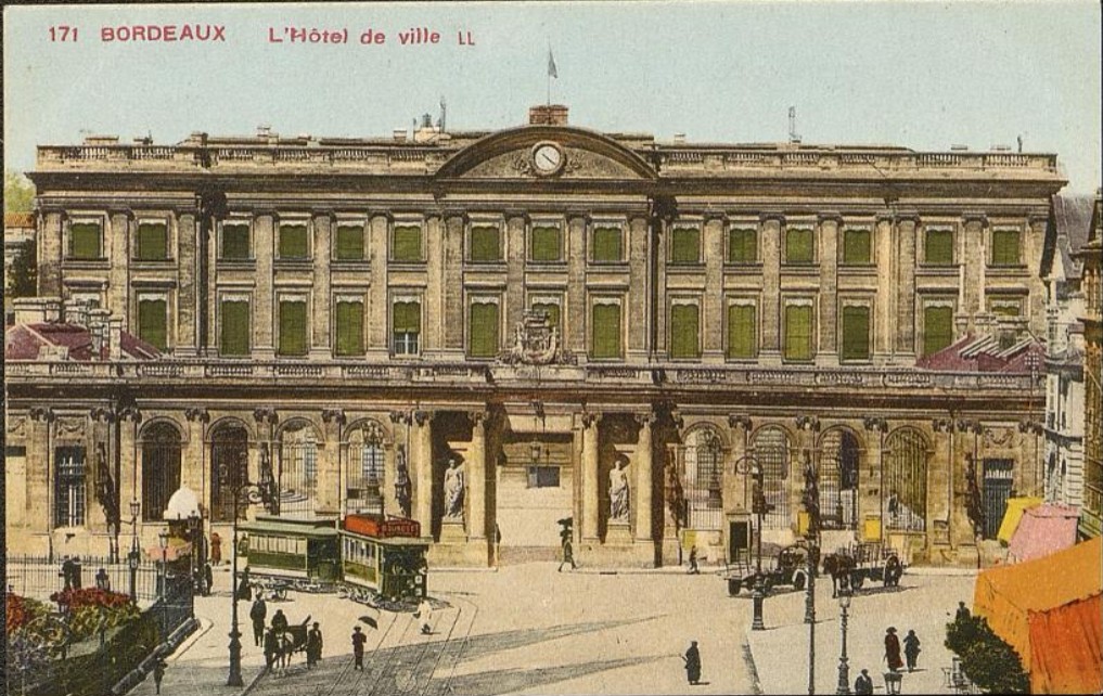 1900 - Hotel de ville - Palais Rohan - Source https://selene.bordeaux.fr/