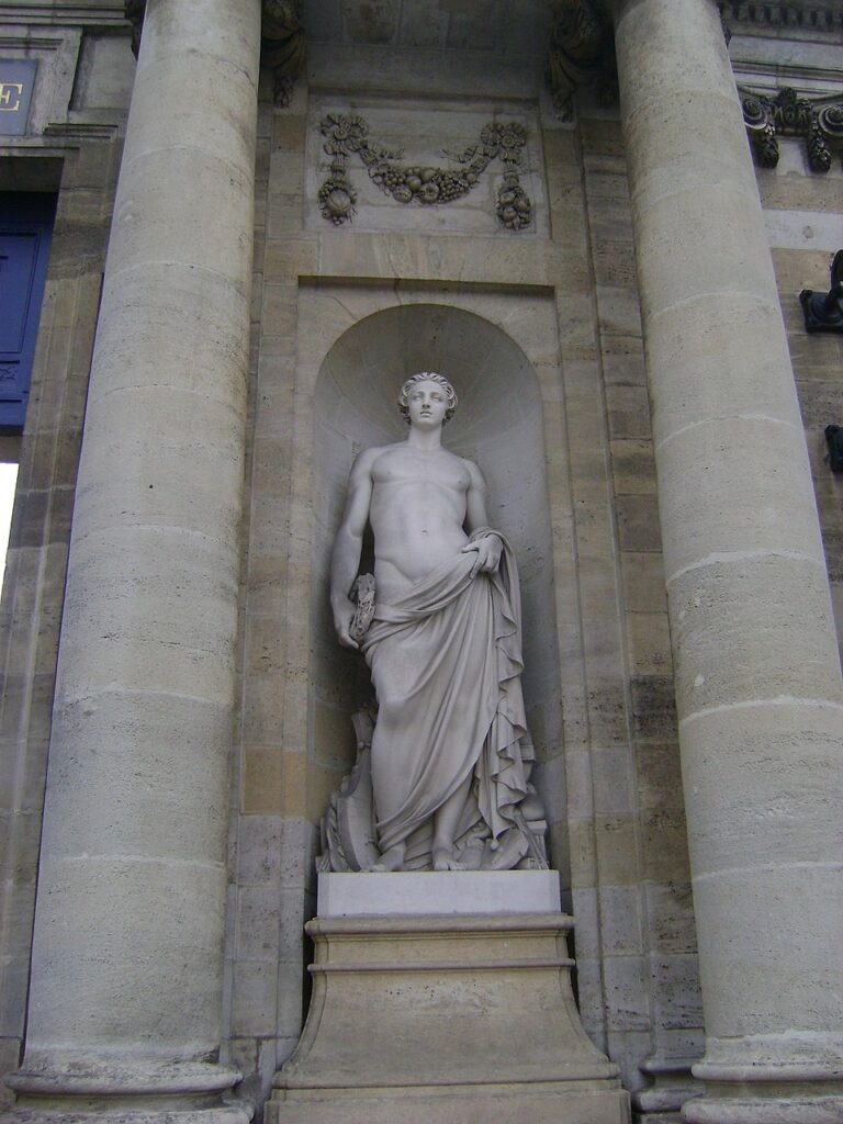 Génie des Arts et des Sciences - Palais Rohan - Hotel de Ville Bordeaux - Source : Wiki