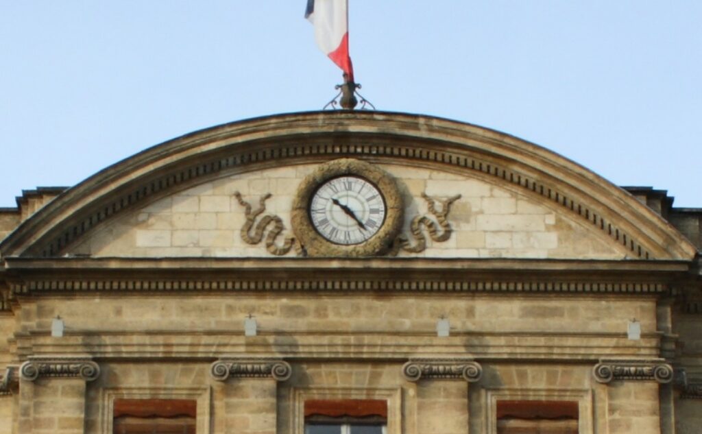 Horloge Palais Rohan - Hotel de Ville Bordeaux - Source : Wiki