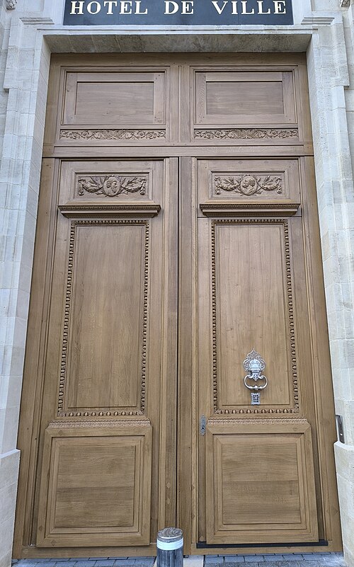 Porte Cochère restaurée - Palais Rohan - Hotel de Ville Bordeaux - Source : Wiki
