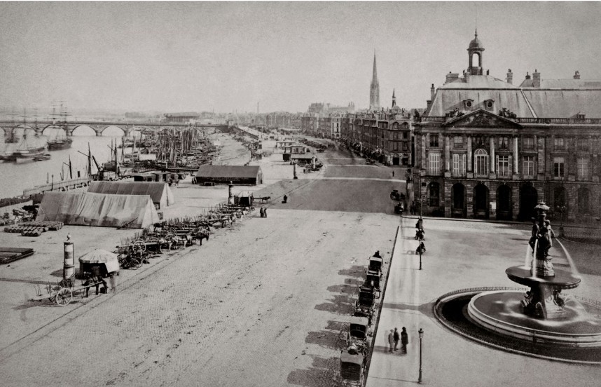 Place de la Bourse Bordeaux - 1900 - Source : Kelepoq