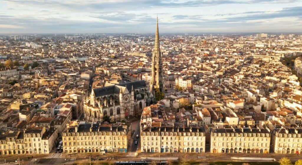 fleche saint michel, batiment le plus haut de Bordeaux